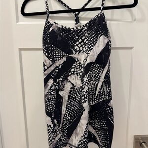 Lululemon Athletica Black and White Patterned Top 6